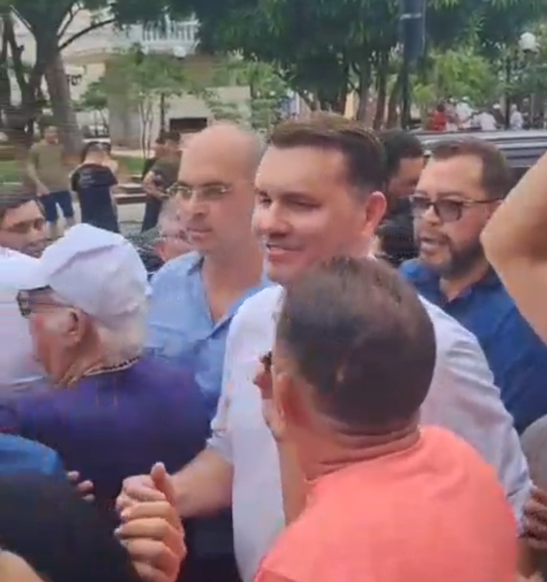 DEPUTADO MOSES RODRIGUES COMEMORA ANIVERSÁRIO NO BECO DO COTOVELO